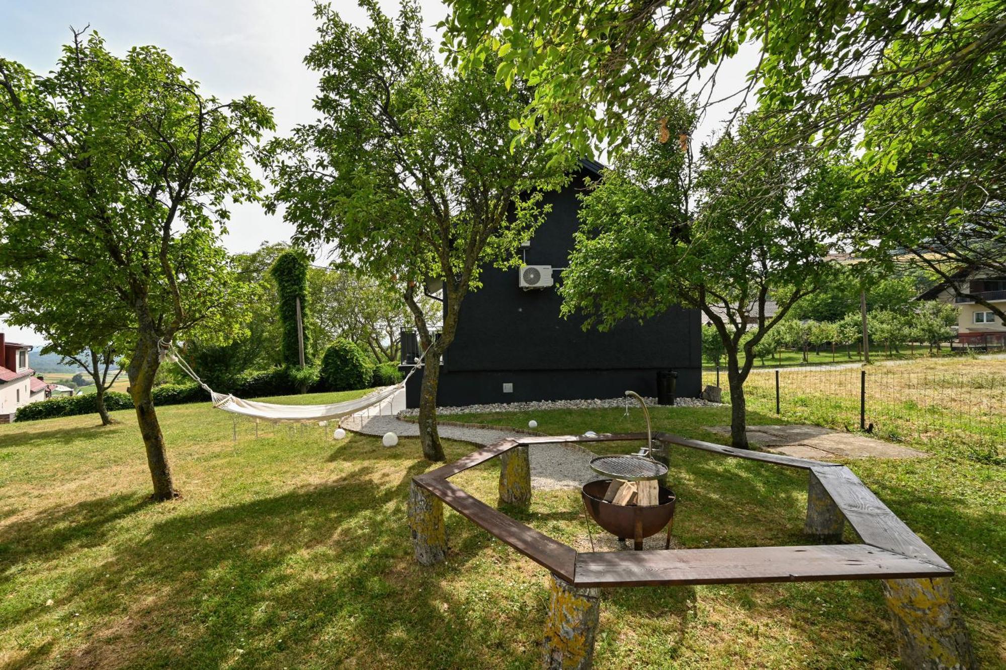 Vacation Home - Nest Kalnik エクステリア 写真