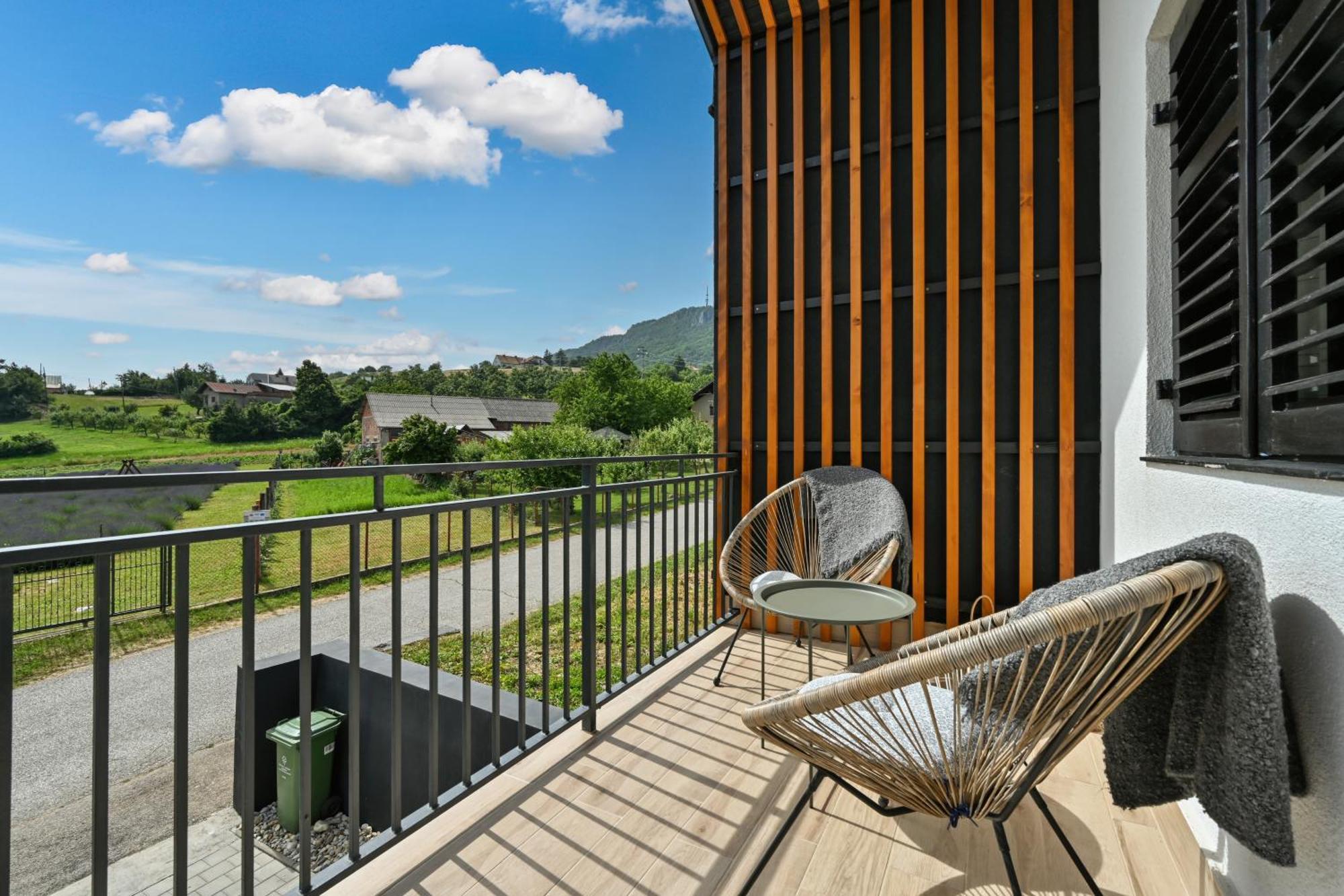 Vacation Home - Nest Kalnik エクステリア 写真